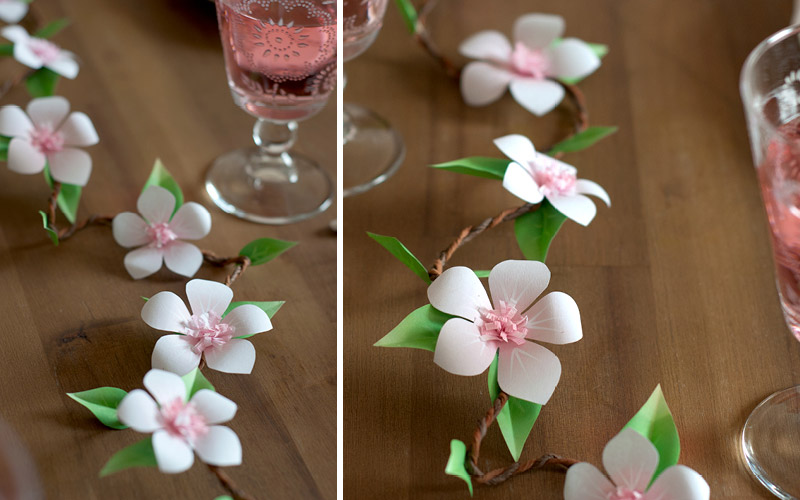 DIY Tischgirlande mit Ppaierblüten