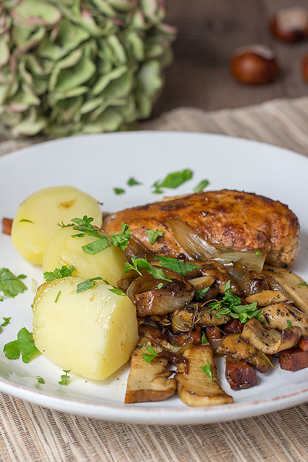 Hähnchenbrustfilet mit Steinpilzen
