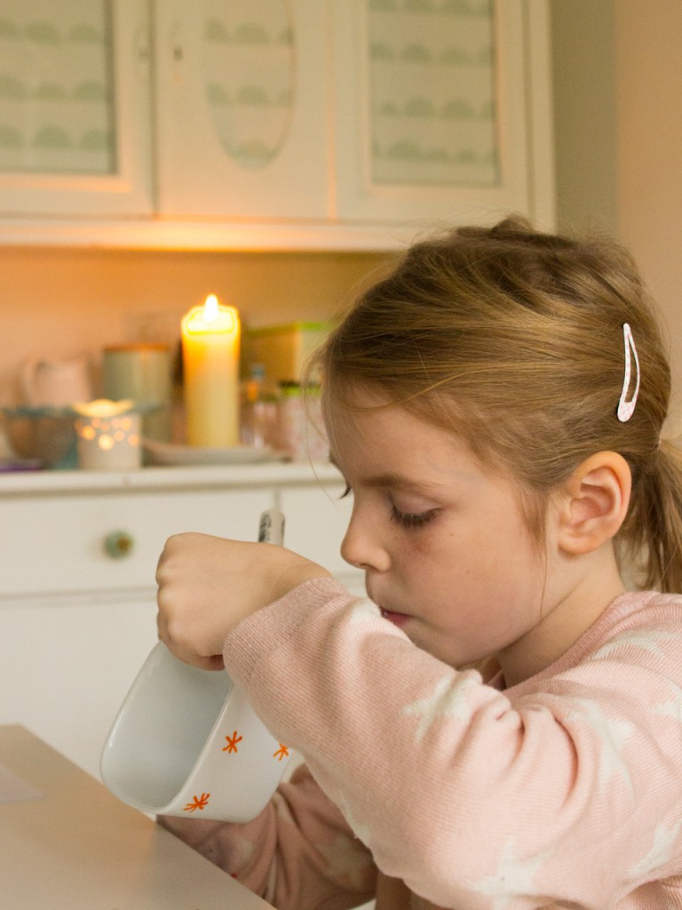 Adventskranz mit Kindern gestalten