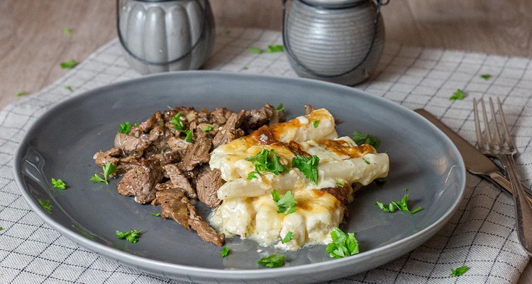 Schwarzwurzelgratin mit Rinderfiletstreifen