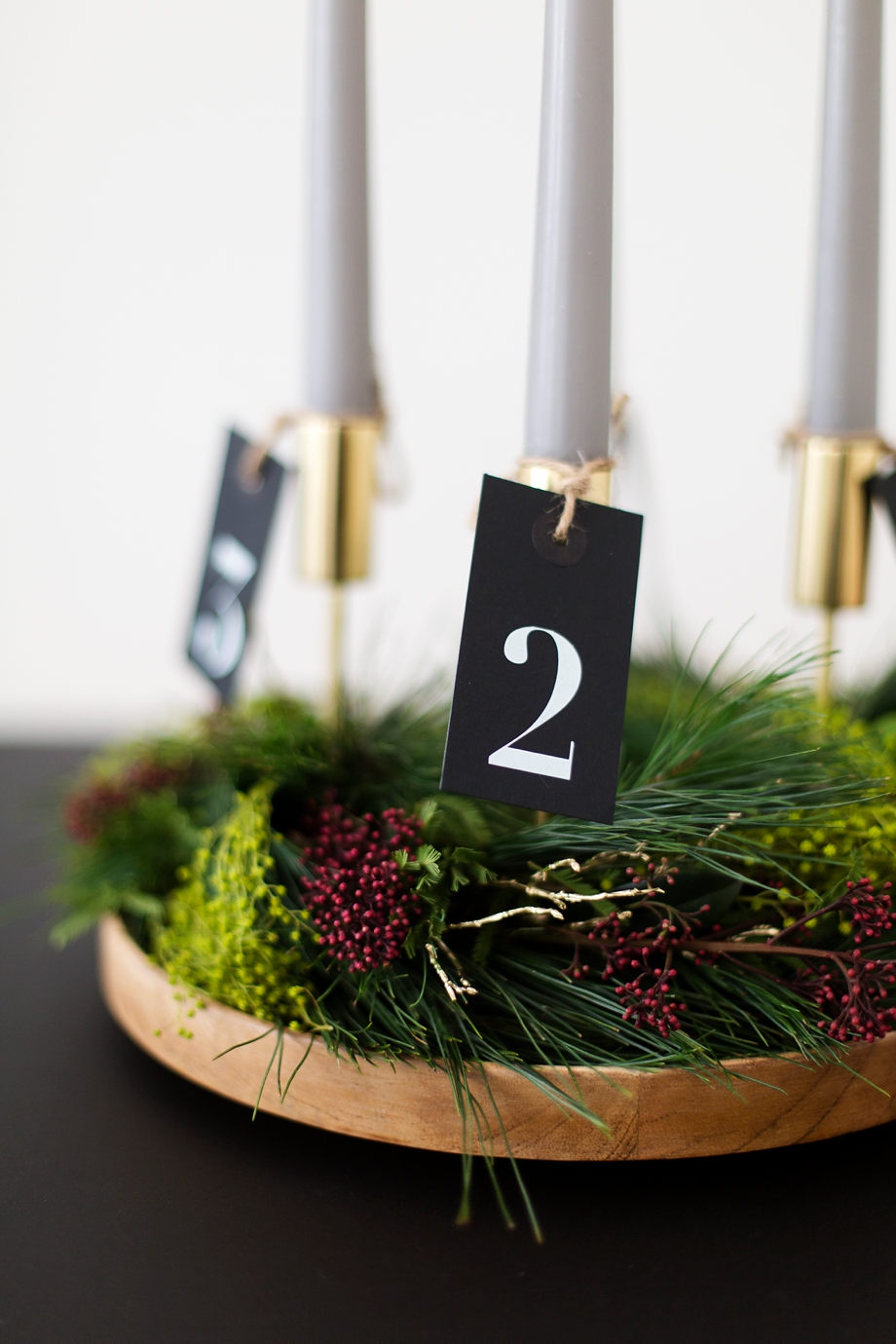 DIY Adventskranz mit Naturmaterialien mit Wiener Wohnsinn auf Schoen bei dir Blog by Depot