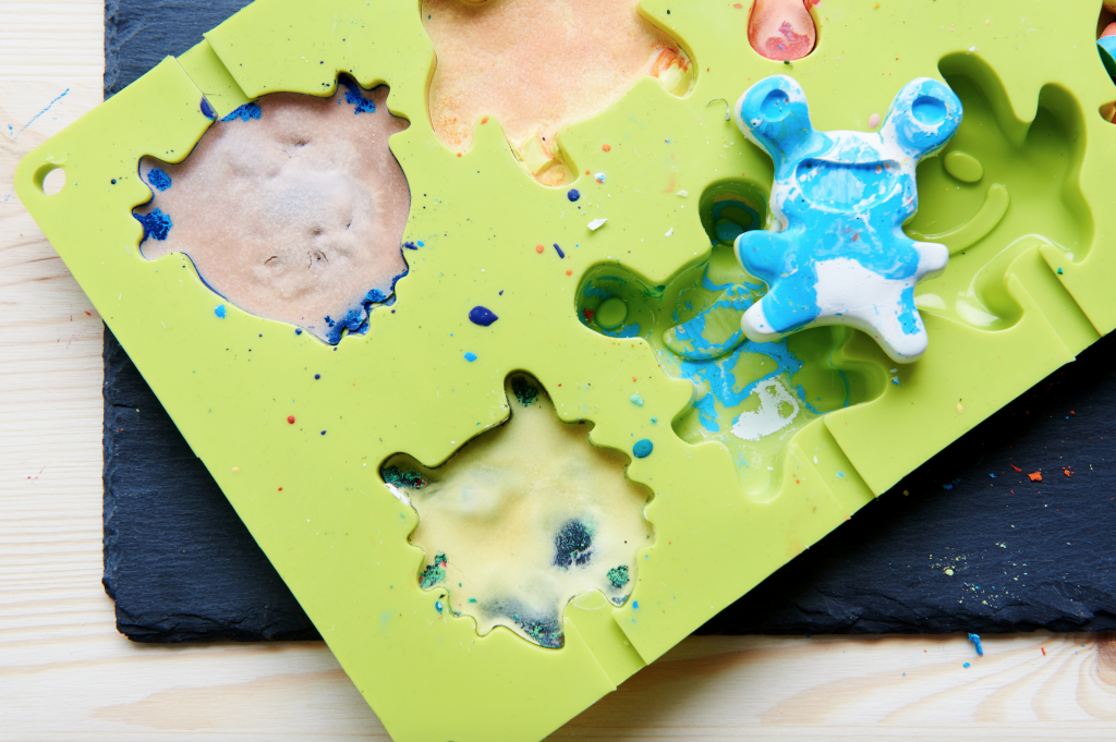 Wachsstifte-selber-machen-Kinnertied-DIY-Silikonform