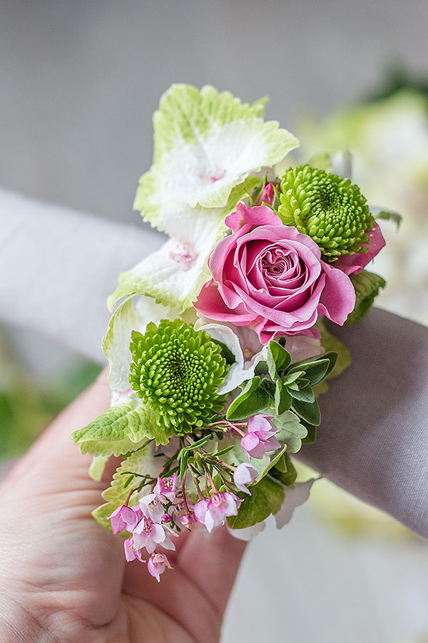 Serviettenringe mit Blumen selbermachen