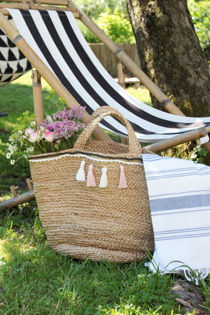 Depot-Korbtasche-im-Sommerlook