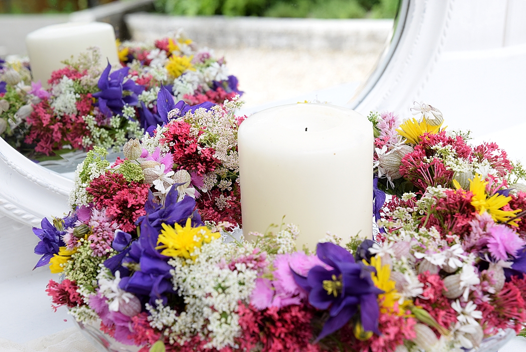 DIY-und-Dekoidee-sommerlicher-Blumenkranz-&-Tortenplatte 16k