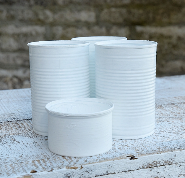 Vasen-aus-dosen-basteln-und-mit-miniquasten-von-depot-verzieren 5k