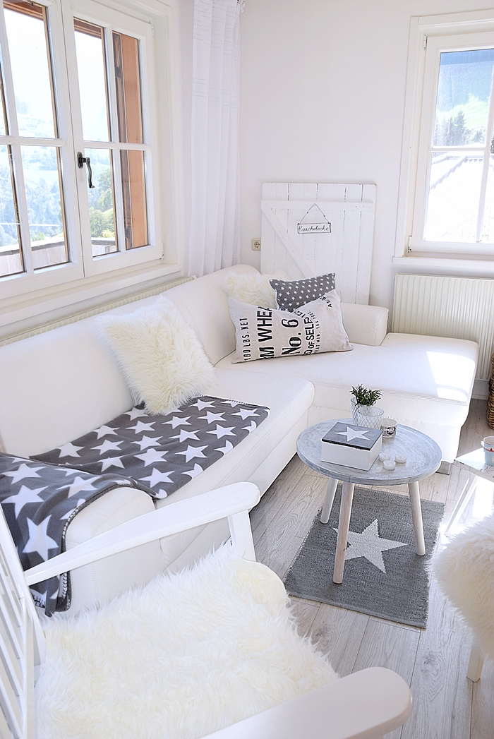 dekotrend-sterne-auf-kissen-plaids-und-co-4k