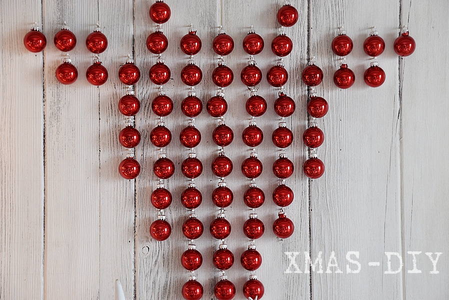 xmas-diy-hirsch-aus-weihnachtskugeln-17k