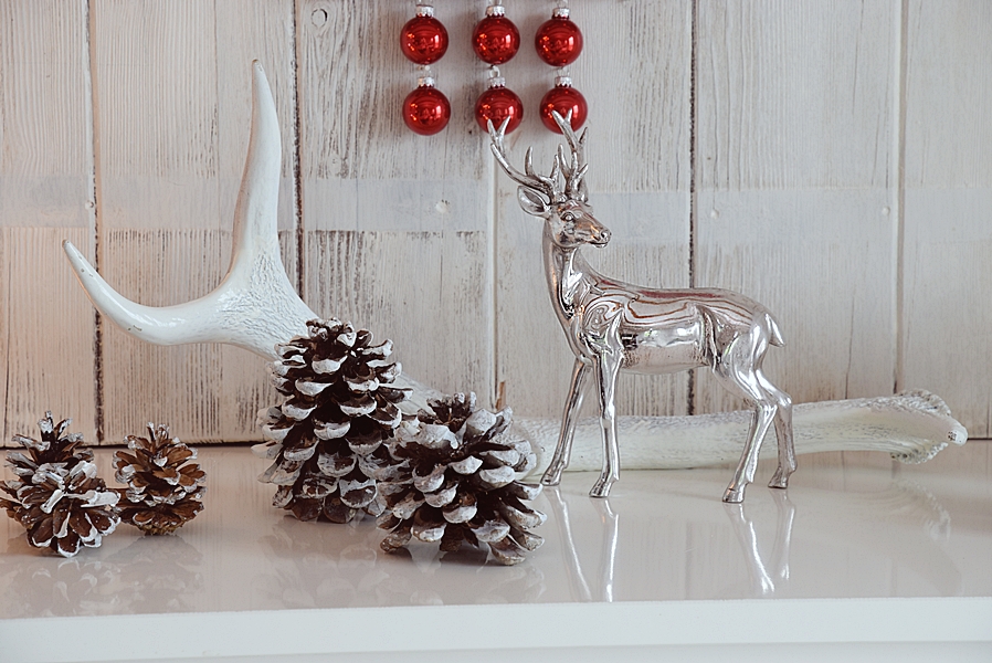 xmas-diy-hirsch-aus-weihnachtskugeln-3k