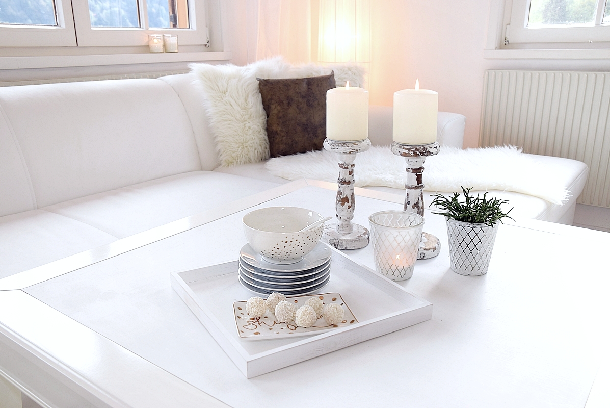 trendige-deko-in-gold-und-weiss-10k