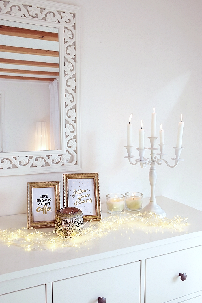 trendige-deko-in-gold-und-weiss-13k