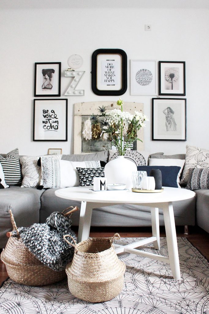 Wohnzimmer-im-Boho-Style-mit-Dekokörben-aus-Seegras