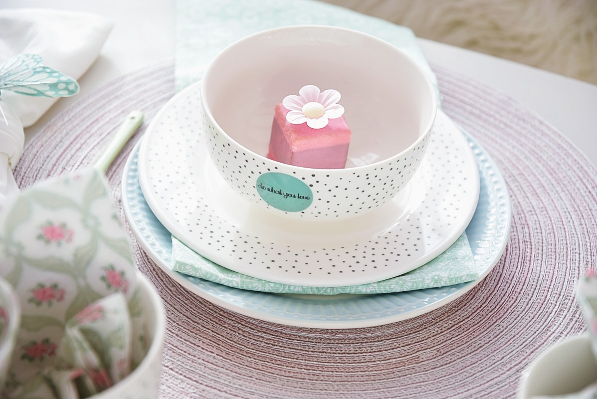 fruehlingsdeko-in-pastellfarben 12k-min