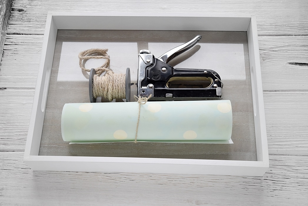 diy-idee-tablett-als-wanddeko 1k-min