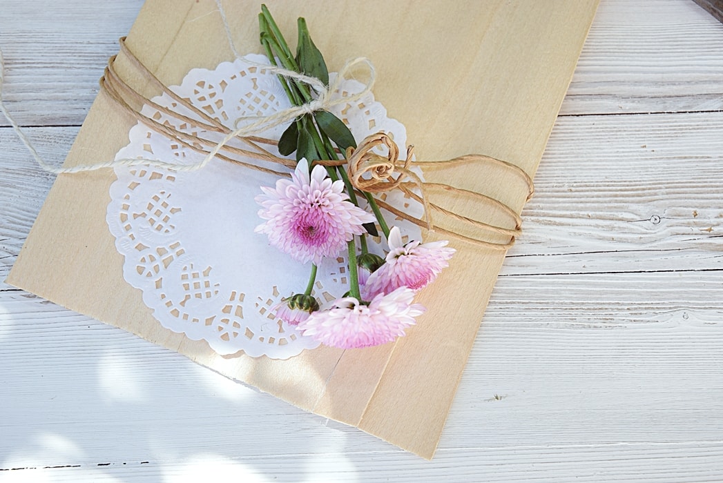 sommerliche-tischkarten-selber-machen 2k-min