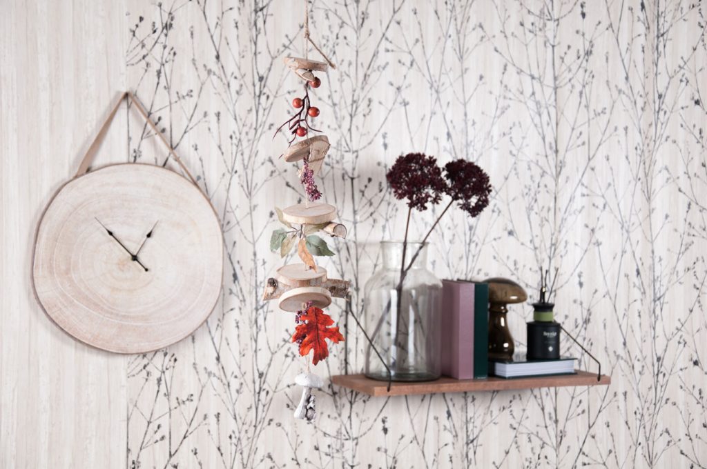 Herbstgirlande aus Astscheiben