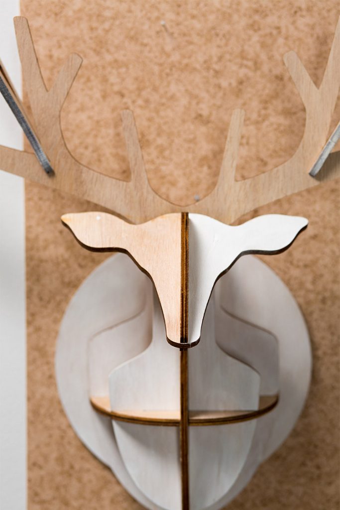 Dekoelch weiß zusammengesteckt