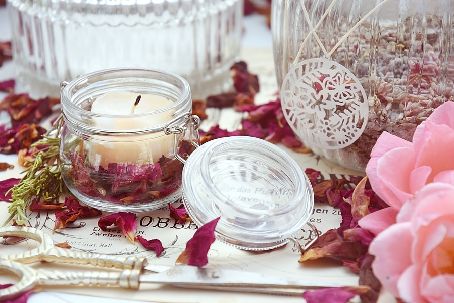 selbstgemachte-geschenke-wohlriechendes-badesalz 8k-min