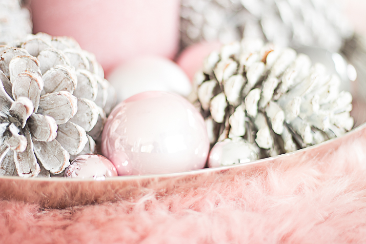 DEPOT Flauschige Tischdeko mit Fell (4 von 16)