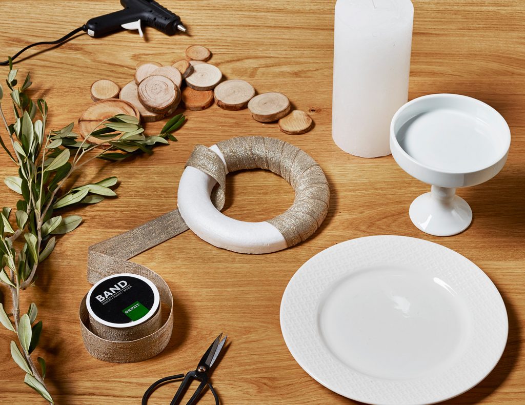 Das braucht ihr für einen Adventskranz im Skandi-Look.