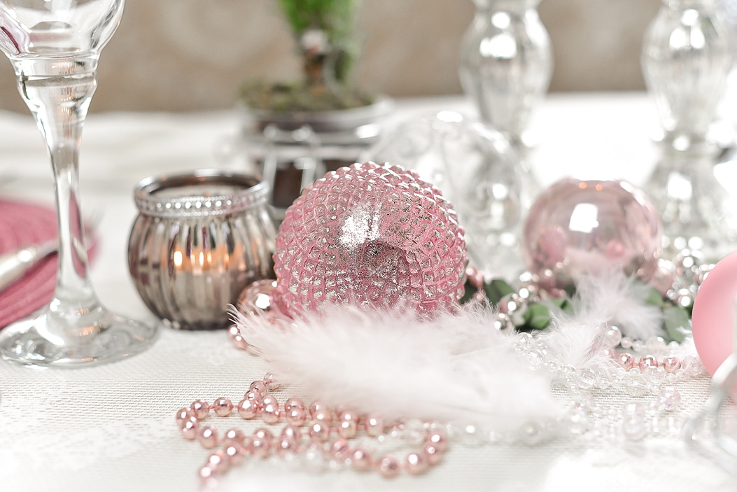 tipps-fuer-eine-weihnachtliche-tischdeko 16k-min