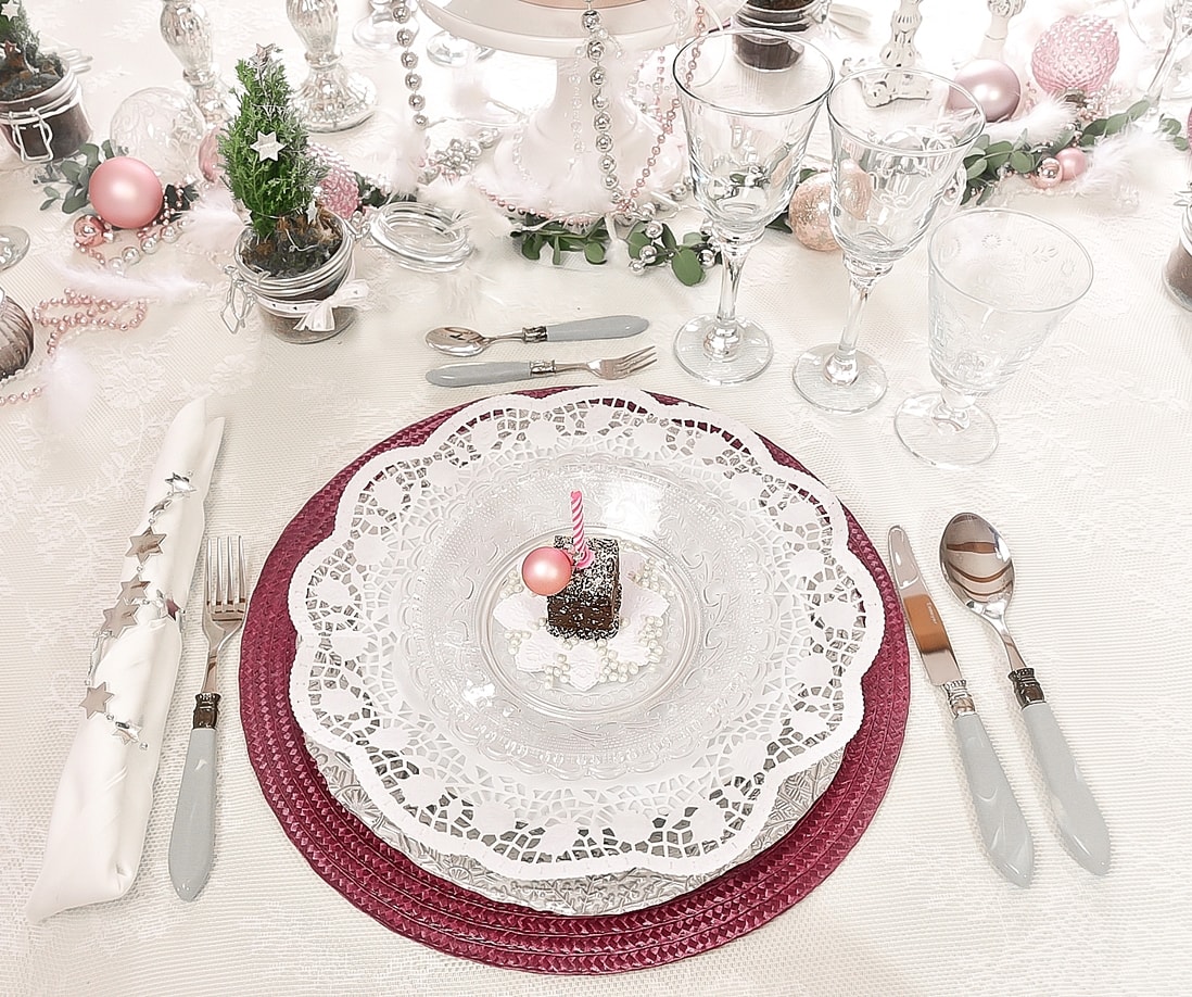 tipps-fuer-eine-weihnachtliche-tischdeko 18k-min