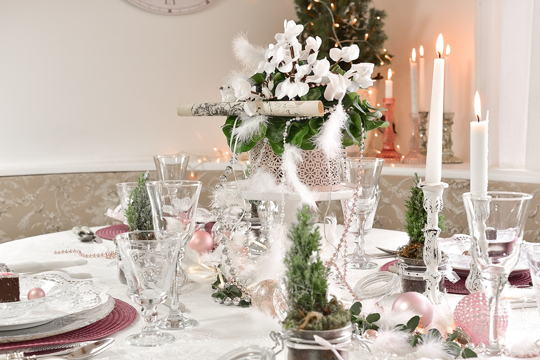 tipps-fuer-eine-weihnachtliche-tischdeko 19k-min