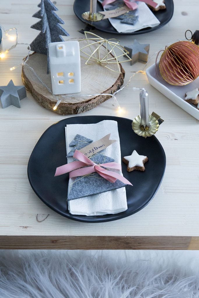 weihnachtstischdeko-im-skandinavischen-stil