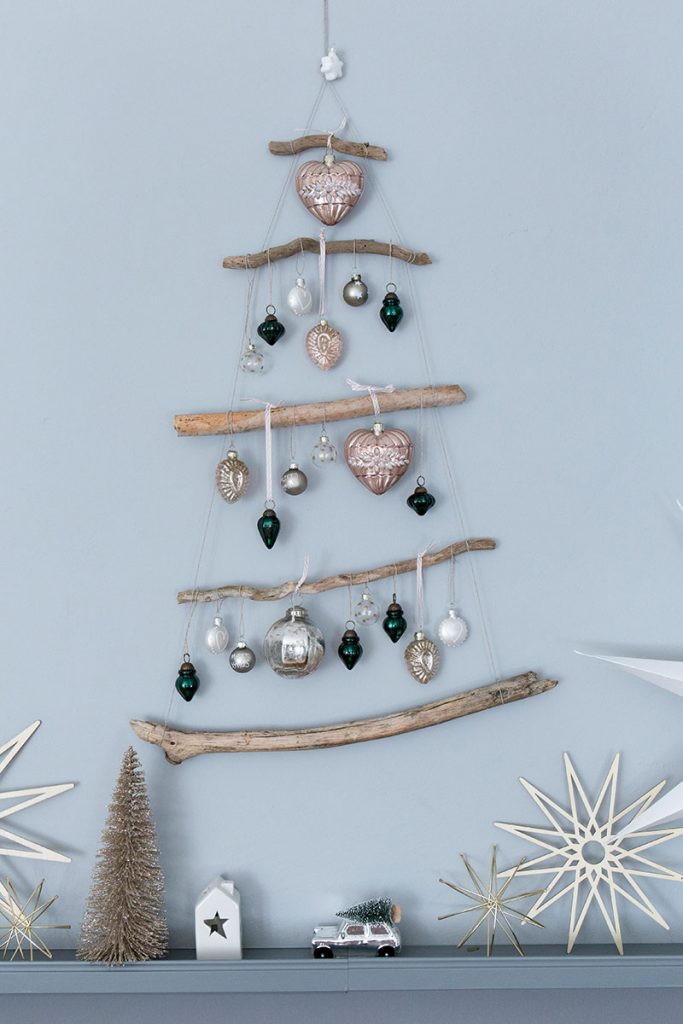DIY-Weihnachtsbaum-aus-Ästen