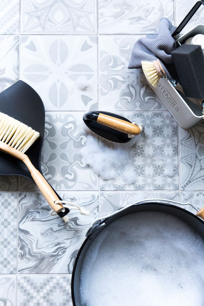 Frühjahrsputz-mit-Ordnungshelfern-von-depot