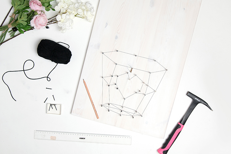 DIY Fadenbild mit Frühlingsblumen