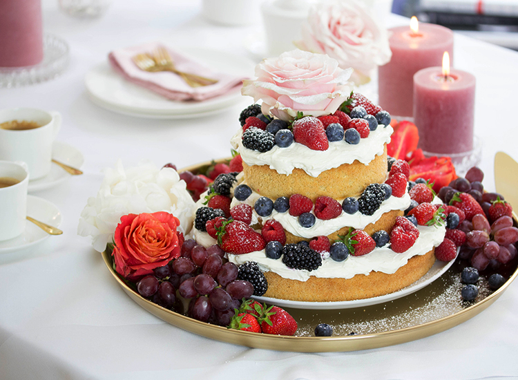 Naked Cake