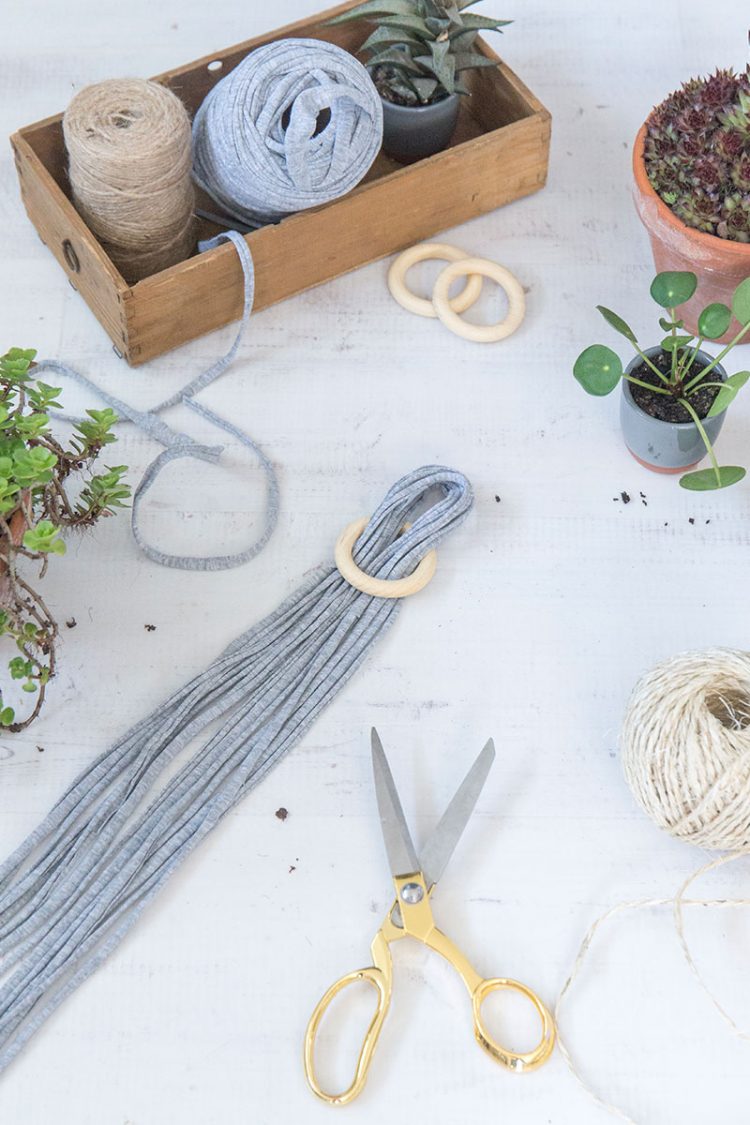 Makramee Blumenampel