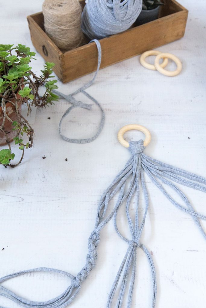 Makramee Blumenampel