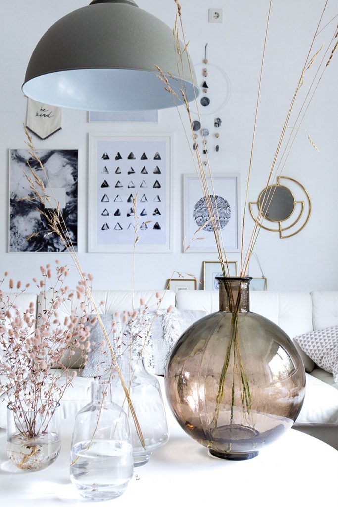 grosse-braune-ballonvase-als-dekohighlight-