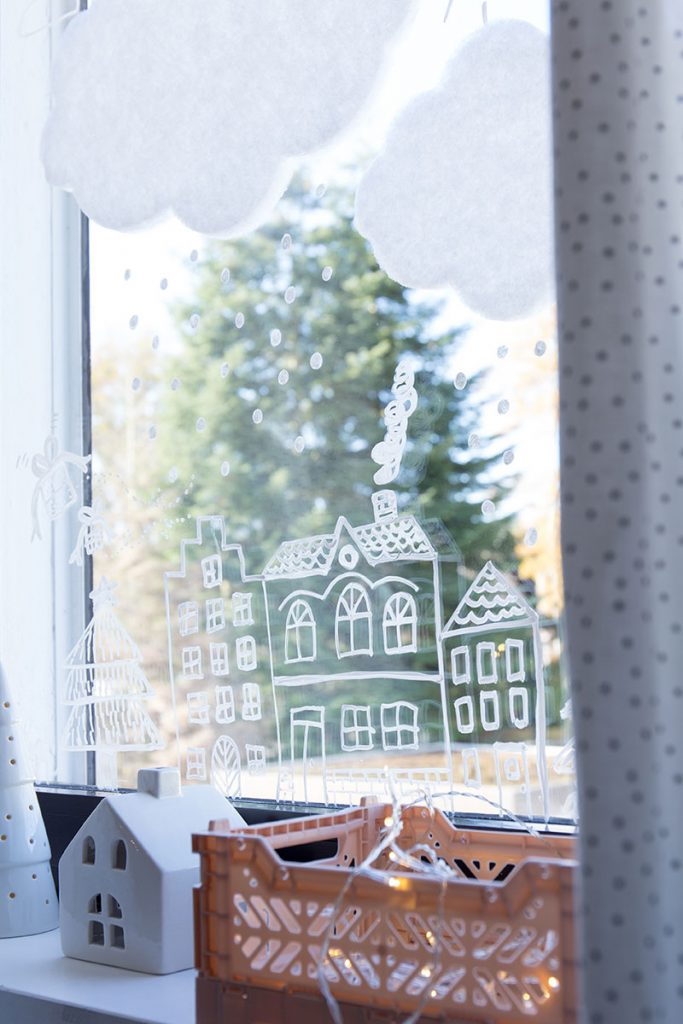 fensterdeko-fuer-weihnachten-im-kinderzimmer
