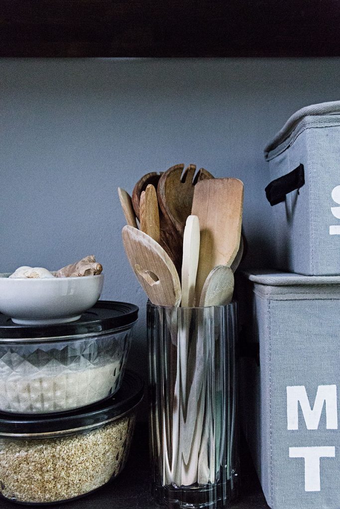 vase-zur-aufbewahrung-von-kochlöffeln