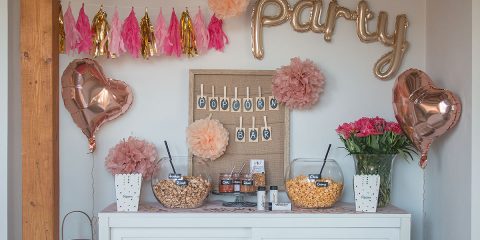 Popcorn Bar mit zweierlei Sorten selbstgemachtem Popcorn