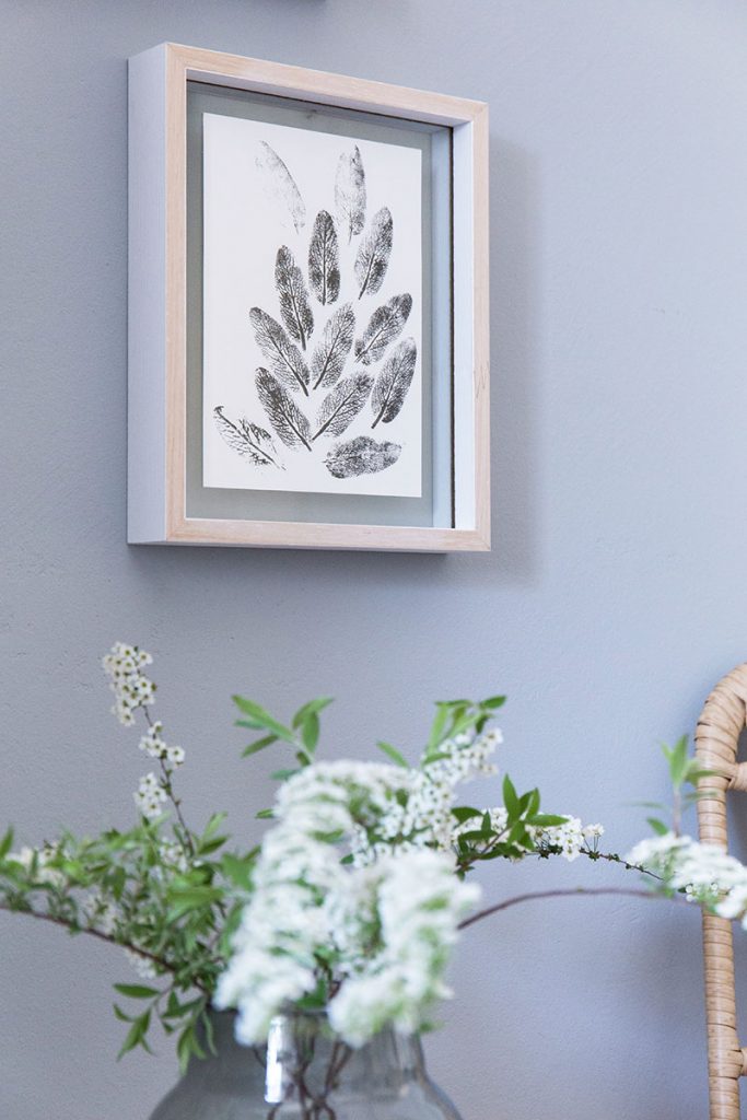 diy-druck-aus-salbei-als-wanddeko