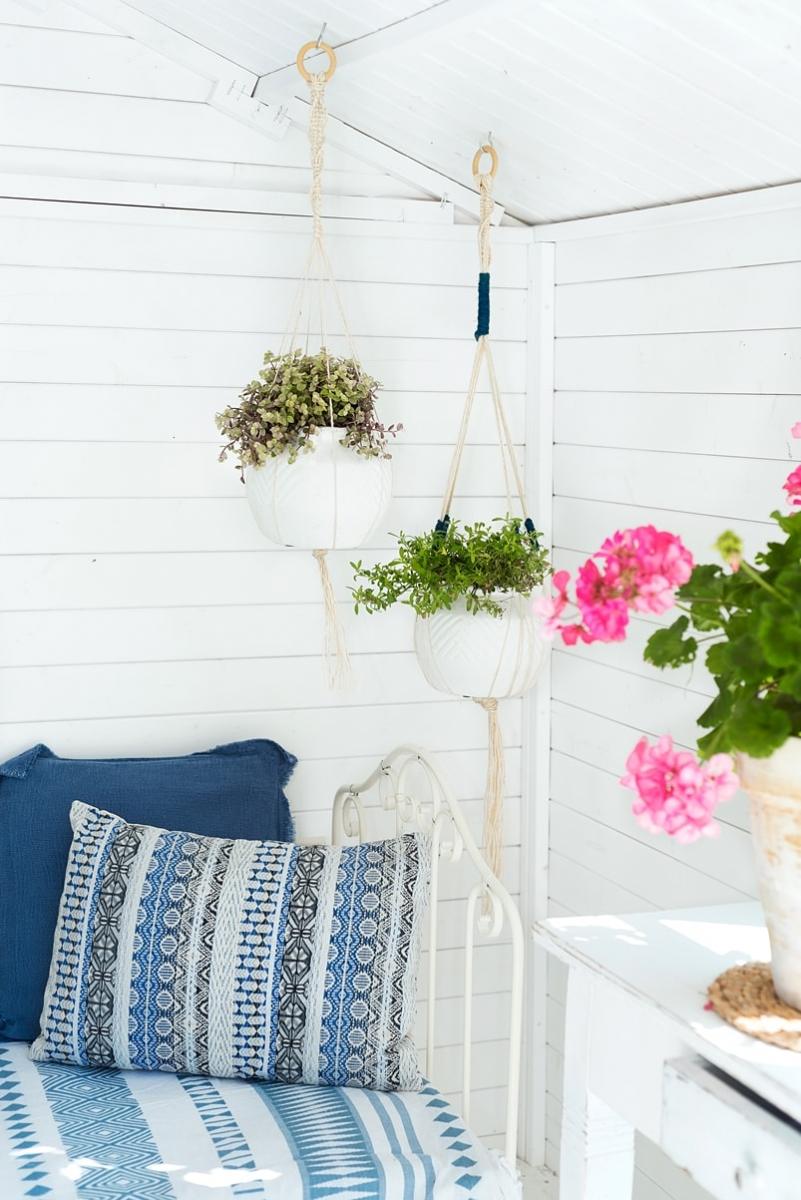 Selbstgemachte Makramee Blumenampel