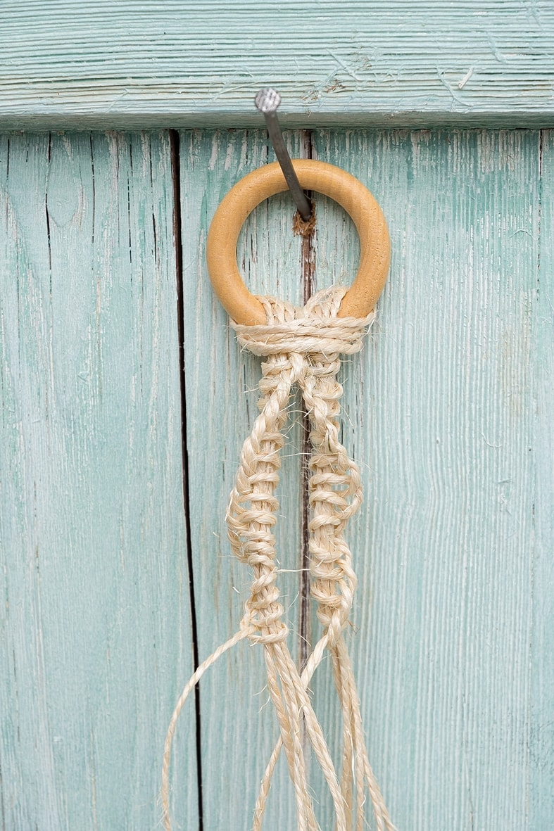 Selbstgemachte Makramee Blumenampel