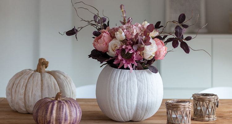 DIY Herbstdeko - Kürbis als Vase