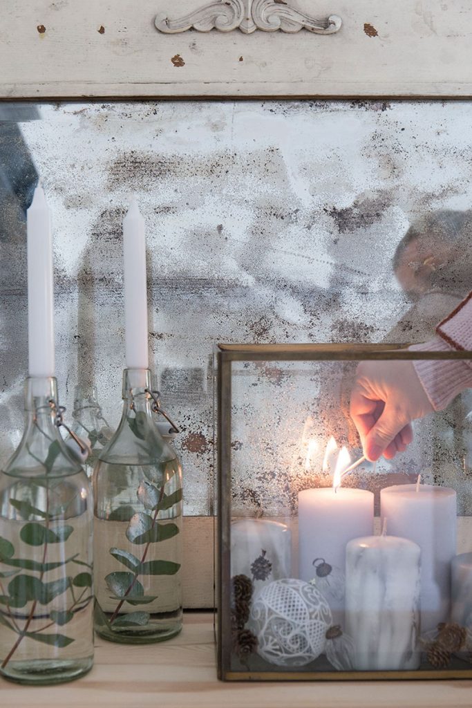 kerzen-anzünden-fuer-gemuetliche-stimmung