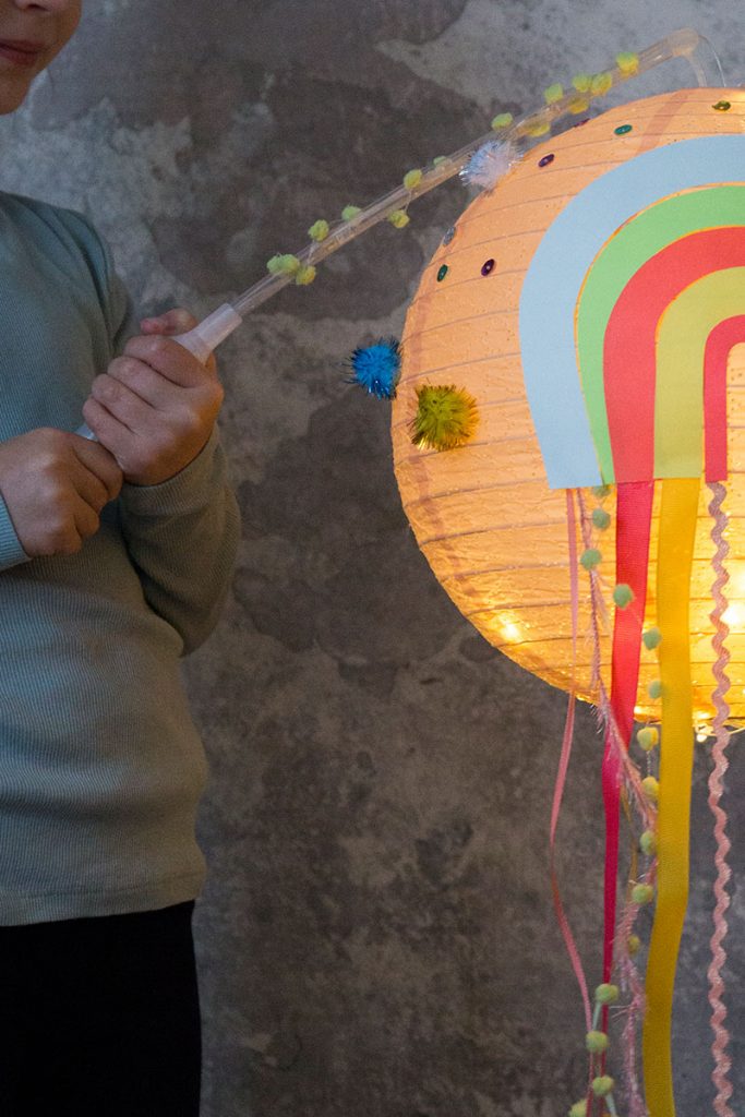 trendy-diy-regenbogenlaterne-fuer-st-martin