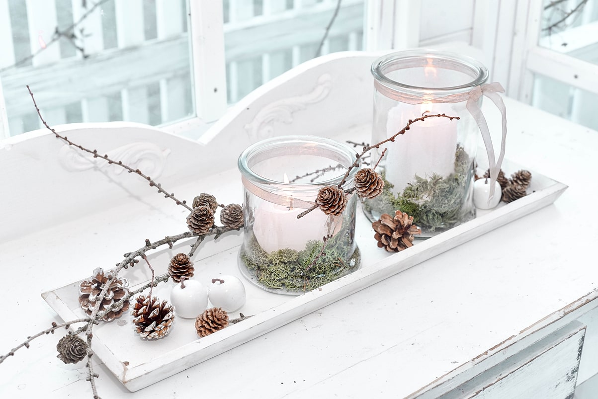 Mit Naturmaterialien dekorieren.