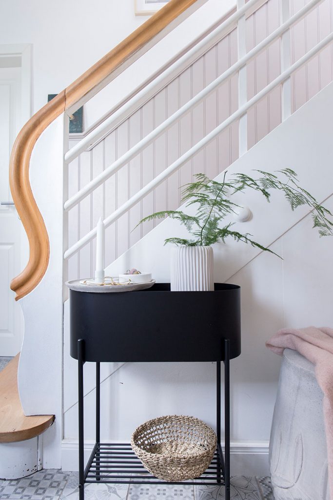 plantbox-als-sideboard-im-flur