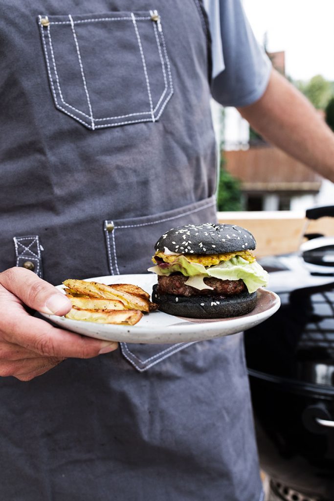 selbst-gegrillte-burger