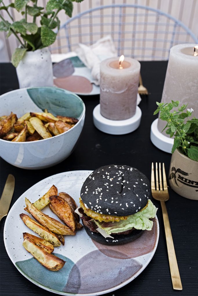 sommerparty-mit-selbst-gemachten-burgern